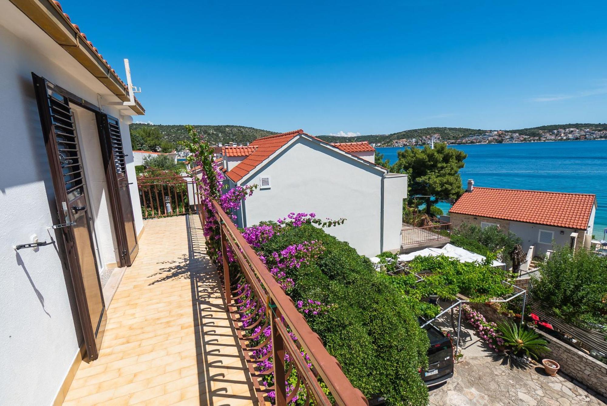 Apartments Marija Rogoznica  Eksteriør bilde